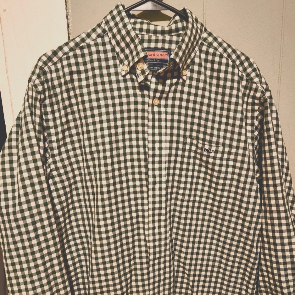 Men's Vineyard Vines Tucker Shirt 100% Cotton Button Down Dress Shirt Medium